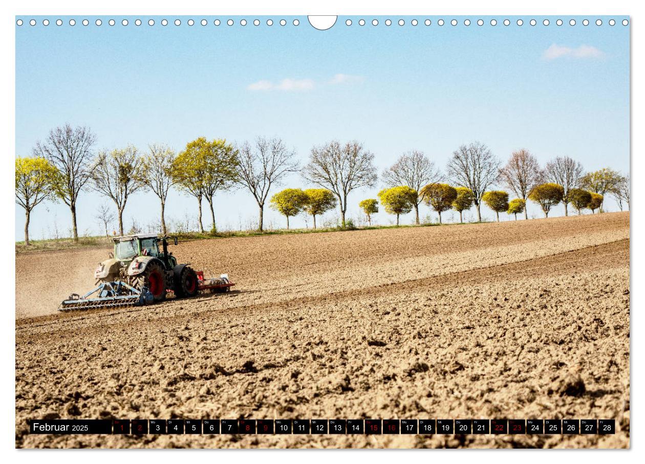 Bild: 9783435243983 | Landwirtschaft - Hightech auf dem Feld (Wandkalender 2025 DIN A3...