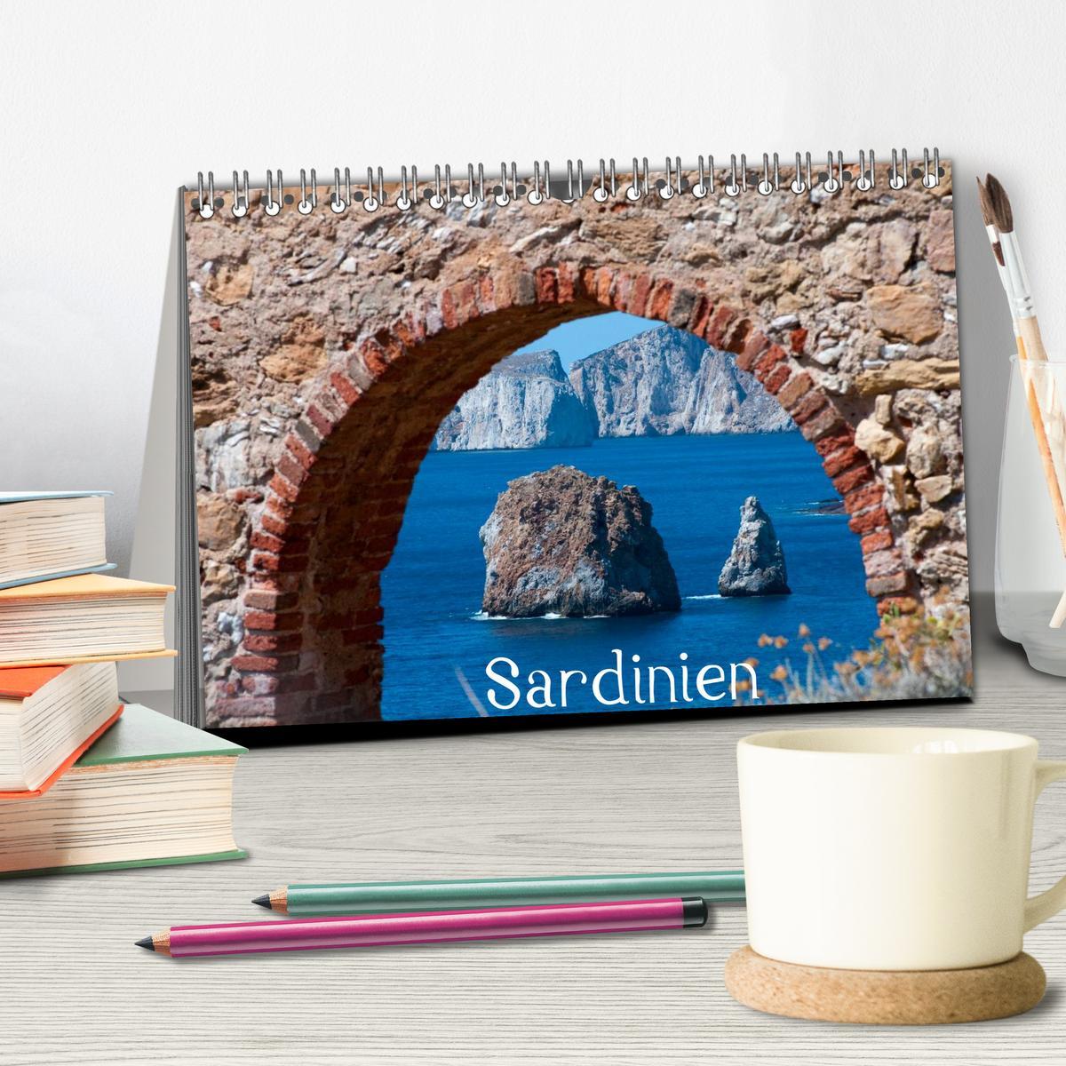 Bild: 9783435738328 | Sardinien (Tischkalender 2025 DIN A5 quer), CALVENDO Monatskalender