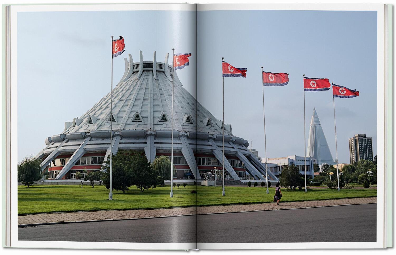 Bild: 9783836572217 | Inside North Korea | Oliver Wainwright | Buch | Hardcover | 240 S.