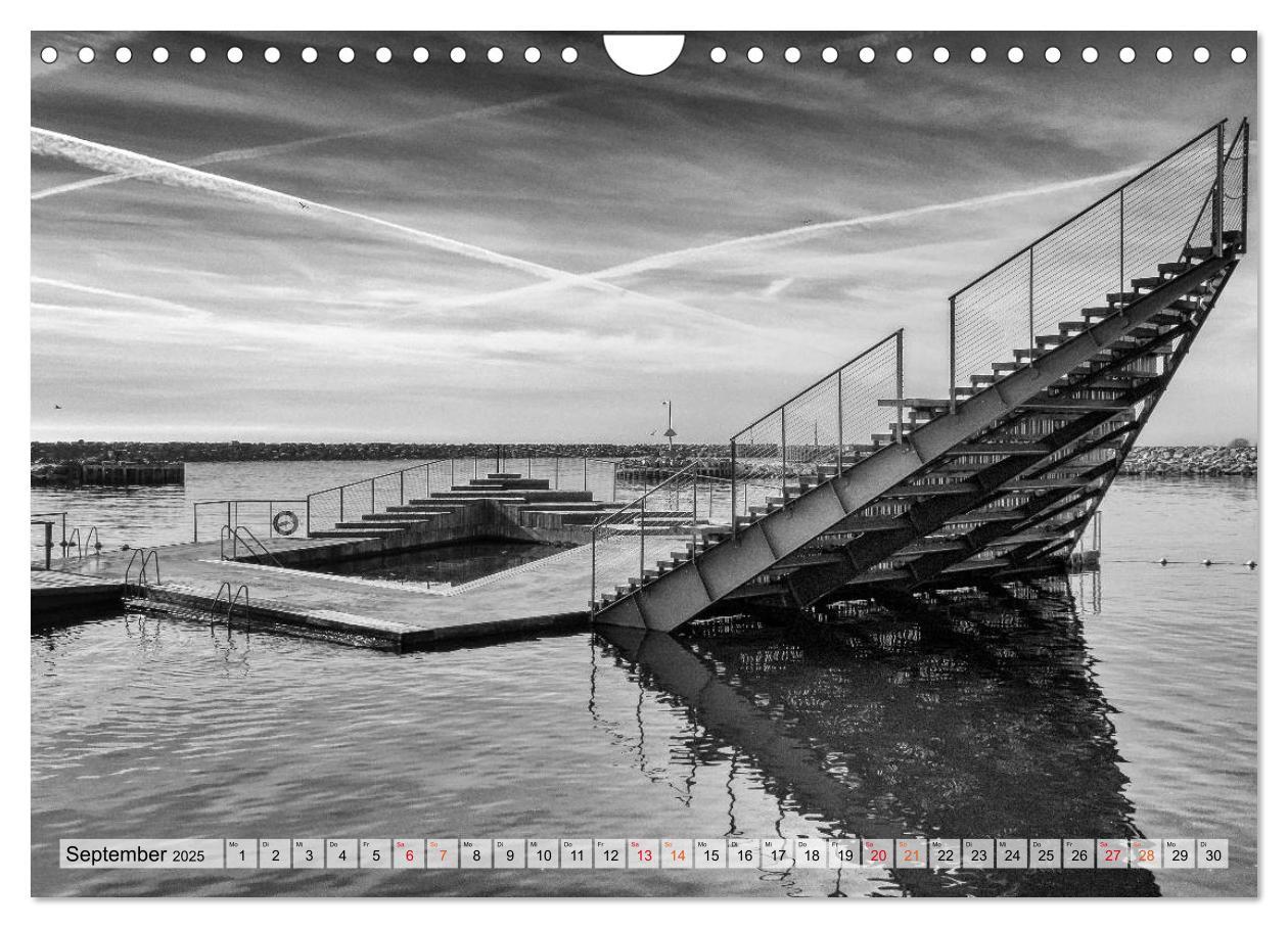 Bild: 9783435350018 | Bornholm black &amp; white (Wandkalender 2025 DIN A4 quer), CALVENDO...