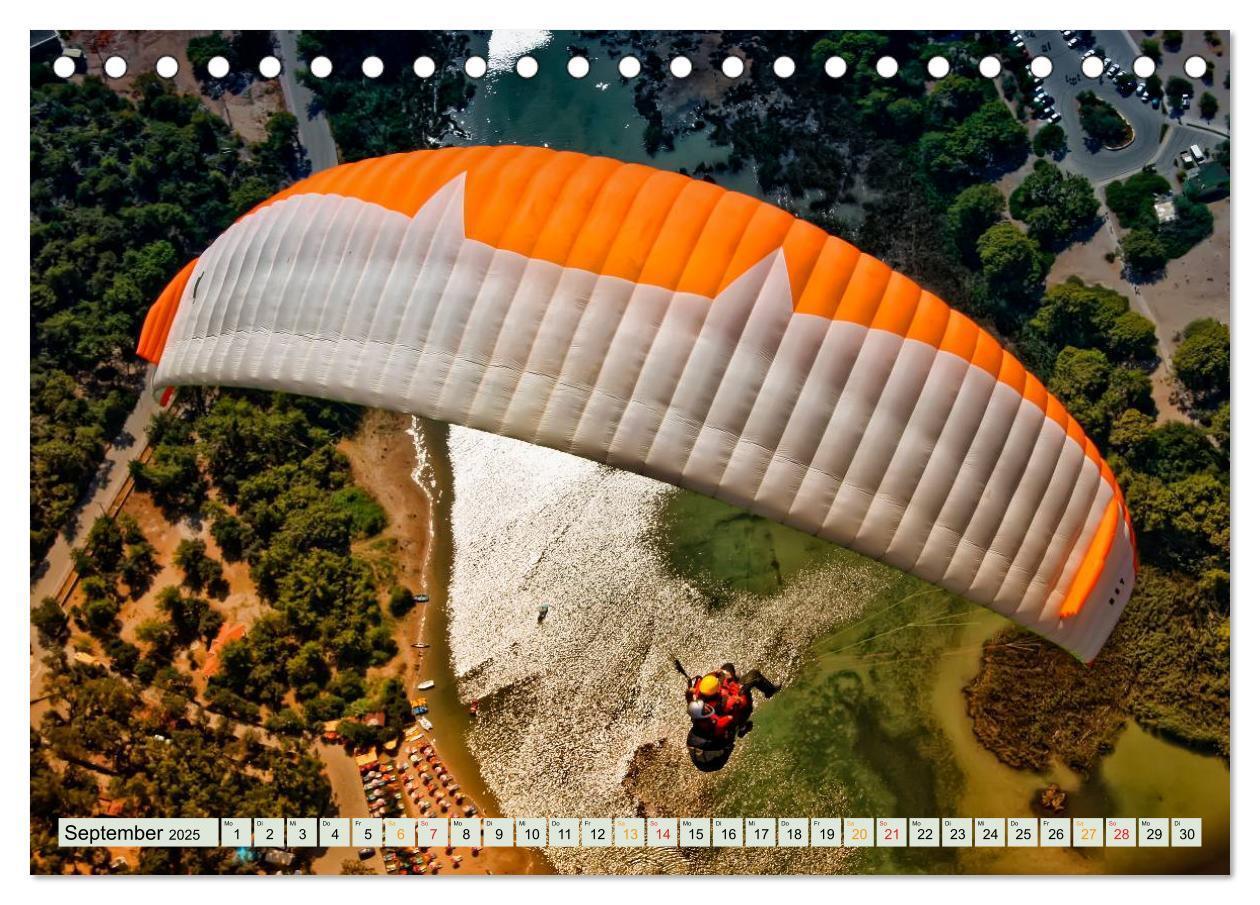 Bild: 9783435478408 | Freiheit und Abenteuer - Paragliding (Tischkalender 2025 DIN A5...