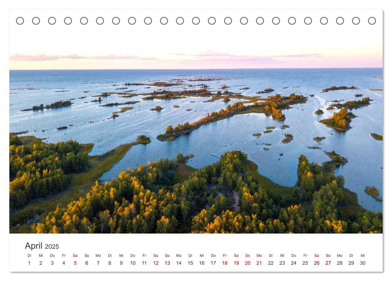 Bild: 9783383999994 | Finnland - Den Polarlichtern nahe. (Tischkalender 2025 DIN A5...