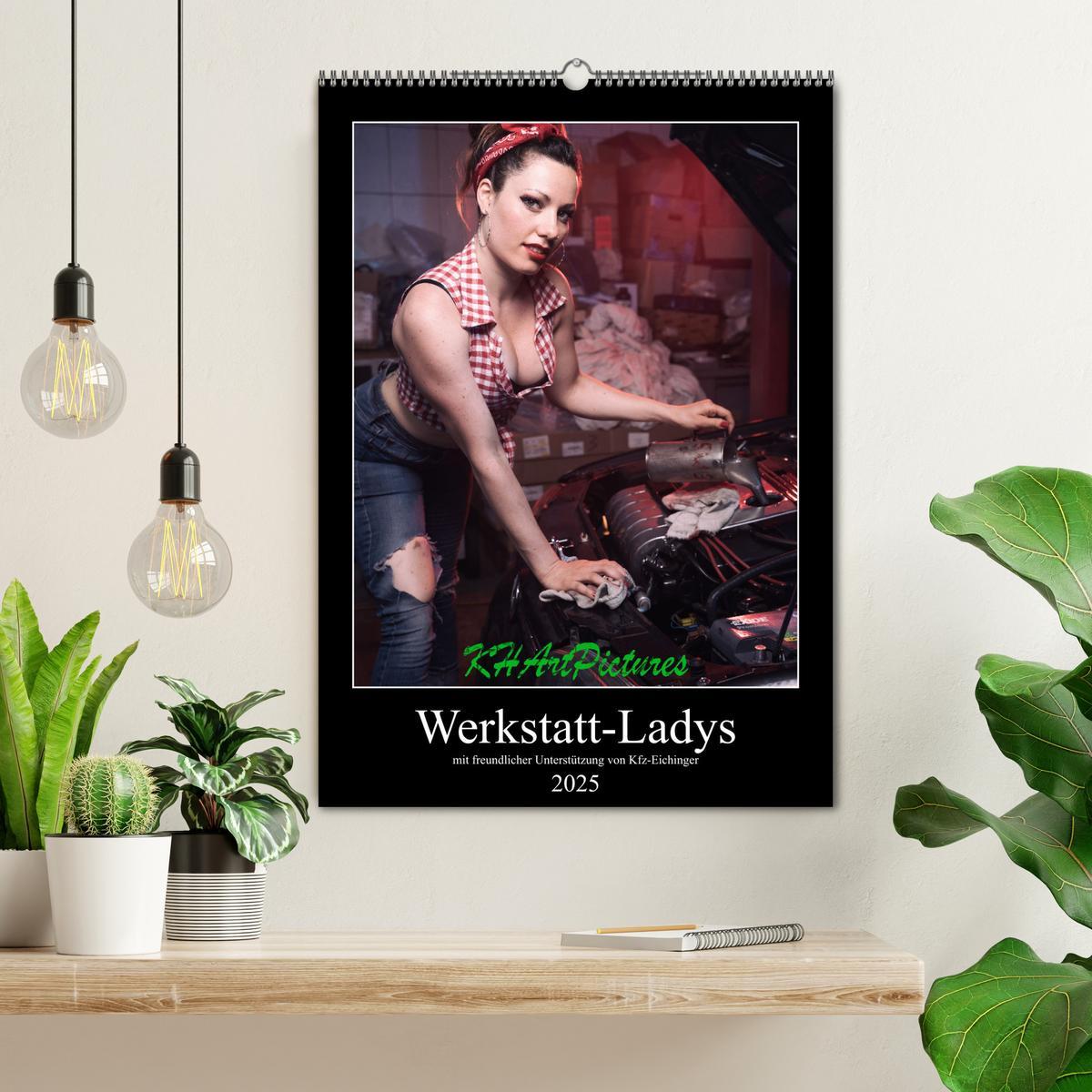 Bild: 9783457090121 | Werkstatt-Ladys (Wandkalender 2025 DIN A2 hoch), CALVENDO...