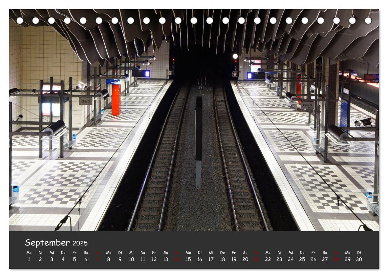 Bild: 9783435316694 | U-Bahn-Stationen des Westens (Tischkalender 2025 DIN A5 quer),...