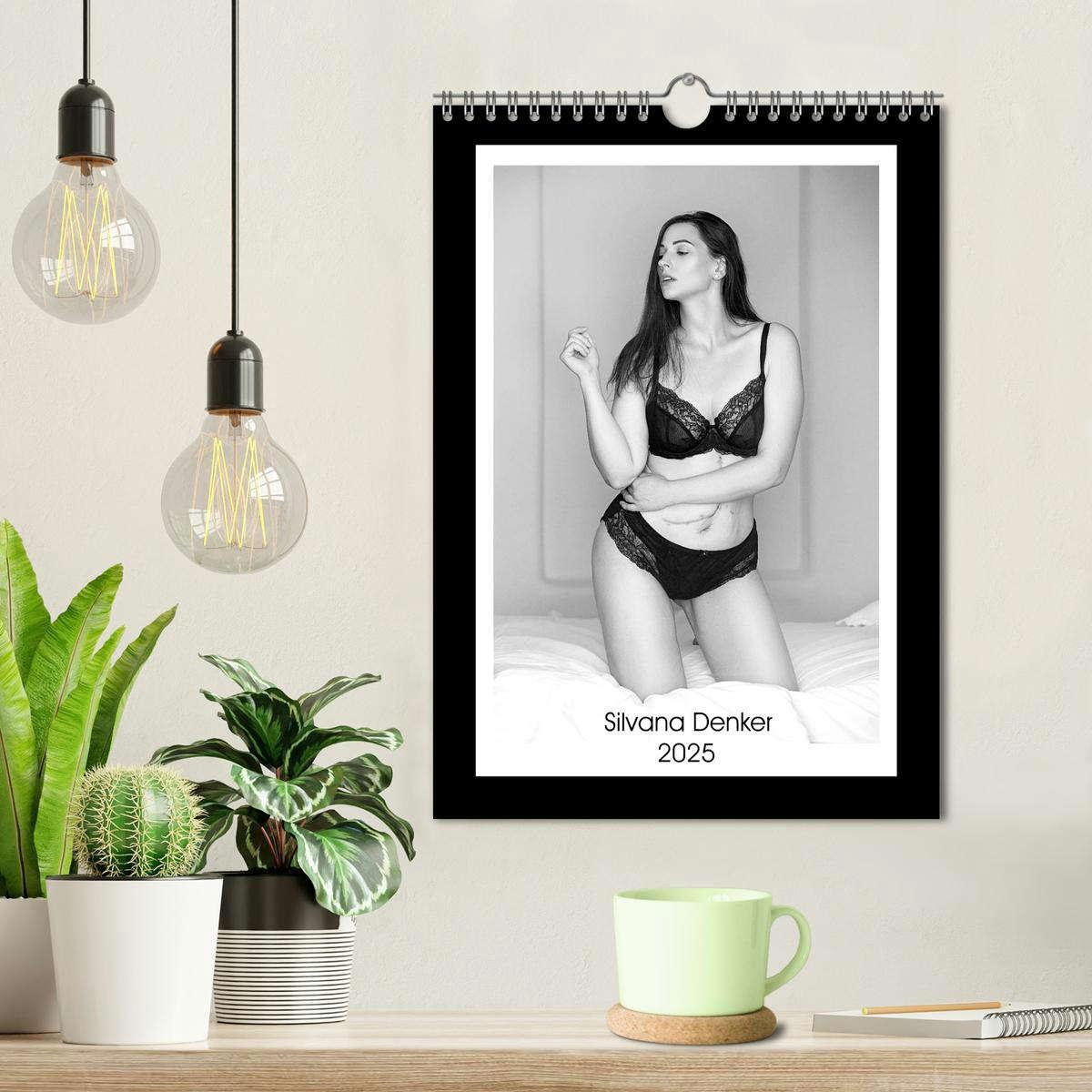 Bild: 9783435991044 | Curvy Model Silvana Denker (Wandkalender 2025 DIN A4 hoch),...