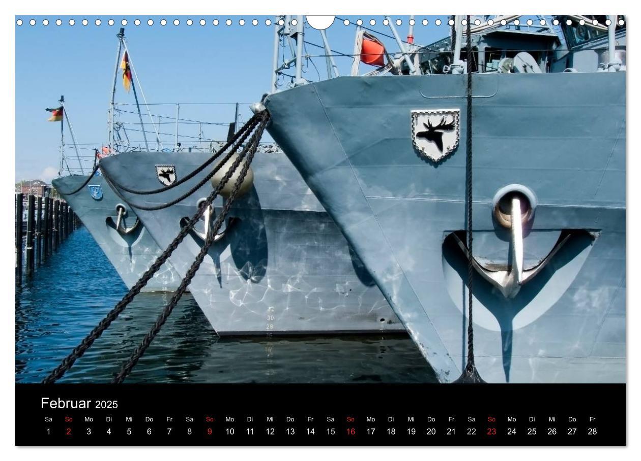 Bild: 9783435733385 | Marinestützpunkt Kiel (Wandkalender 2025 DIN A3 quer), CALVENDO...