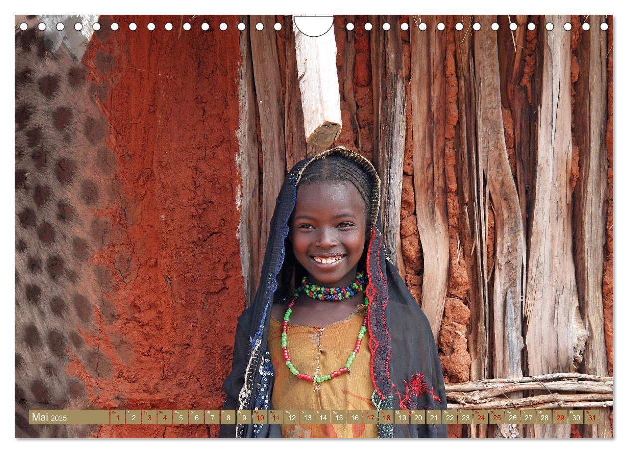 Bild: 9783383923982 | Afrika Kinder (Wandkalender 2025 DIN A4 quer), CALVENDO Monatskalender