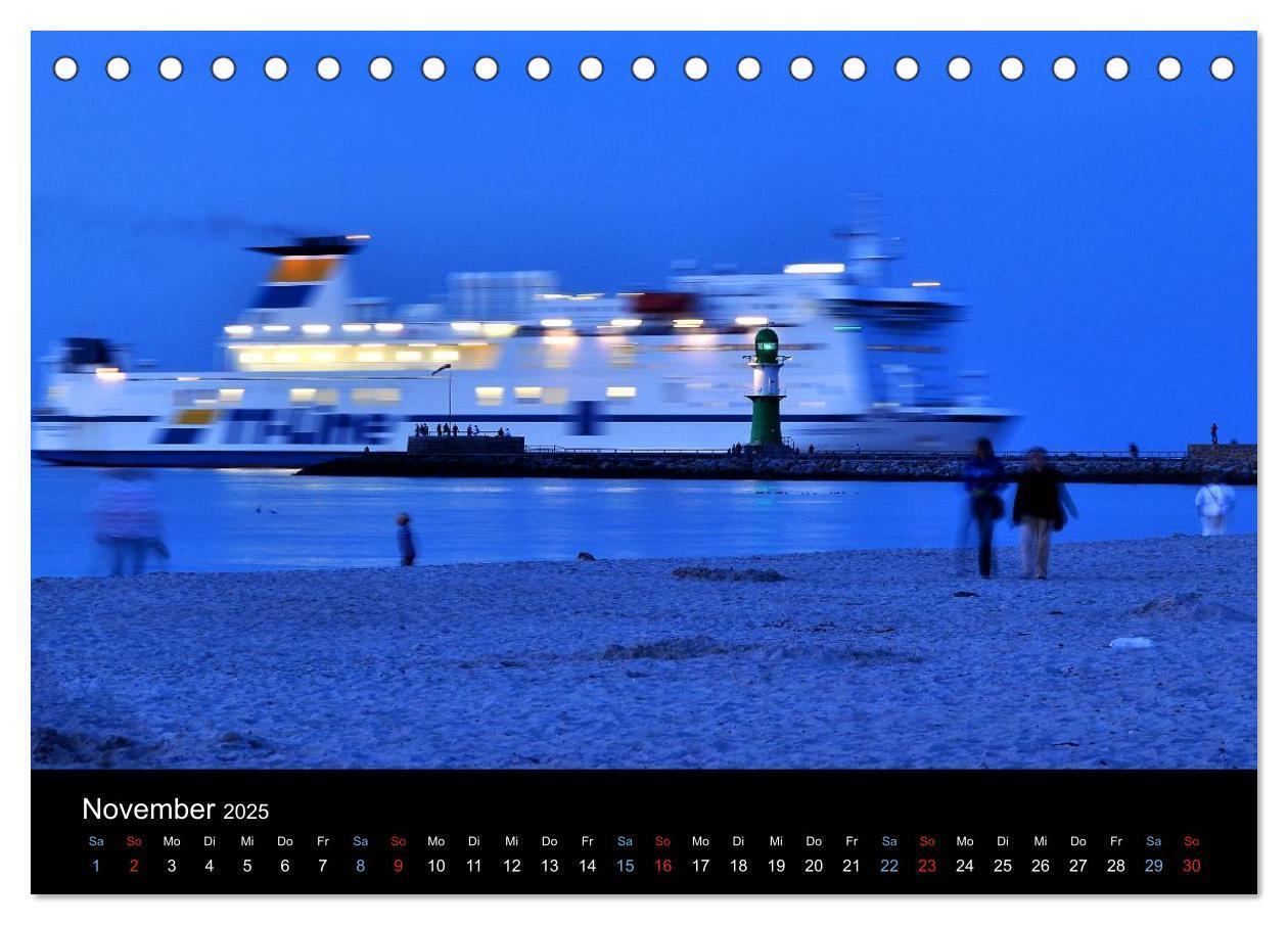 Bild: 9783435707270 | Warnemünde - Maritime Landschaften (Tischkalender 2025 DIN A5...