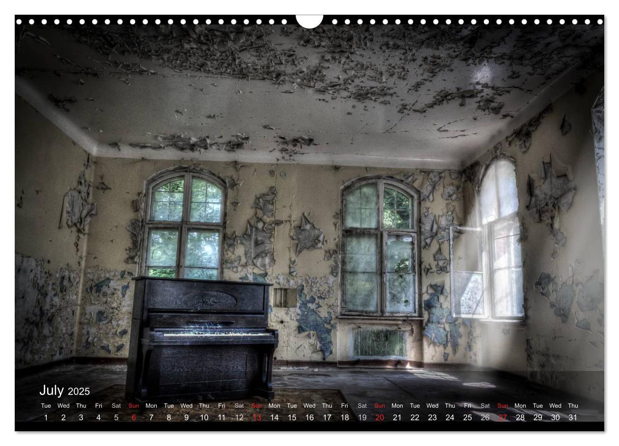 Bild: 9781325963225 | Lost Places HDR Beelitz II (Wall Calendar 2025 DIN A3 landscape),...