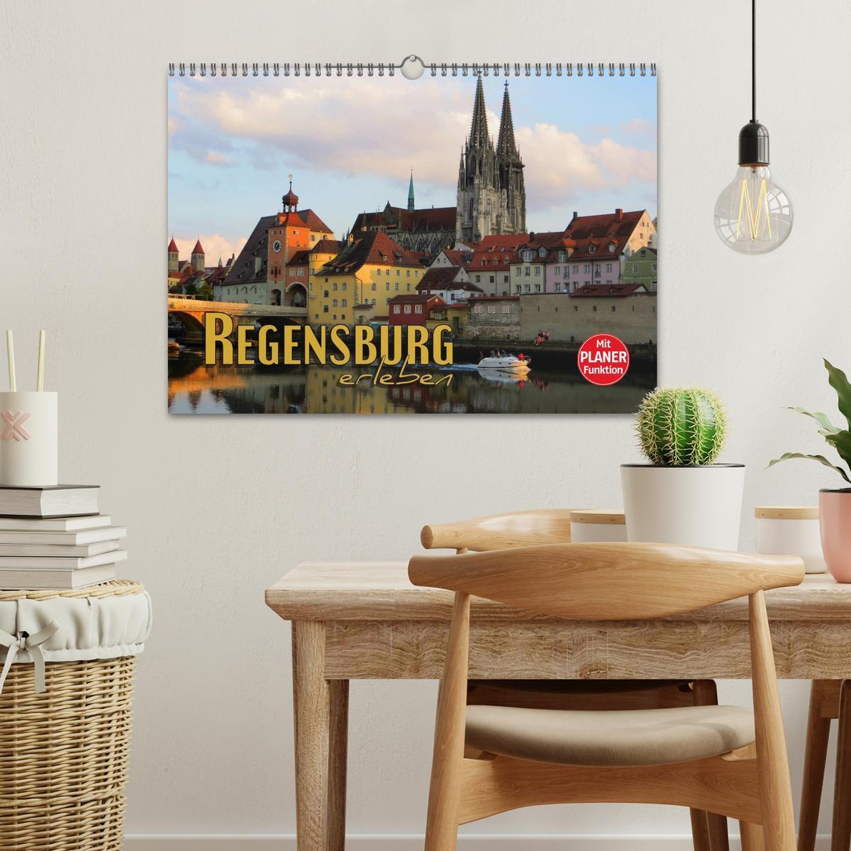 Bild: 9783435502042 | Regensburg erleben (Wandkalender 2025 DIN A3 quer), CALVENDO...