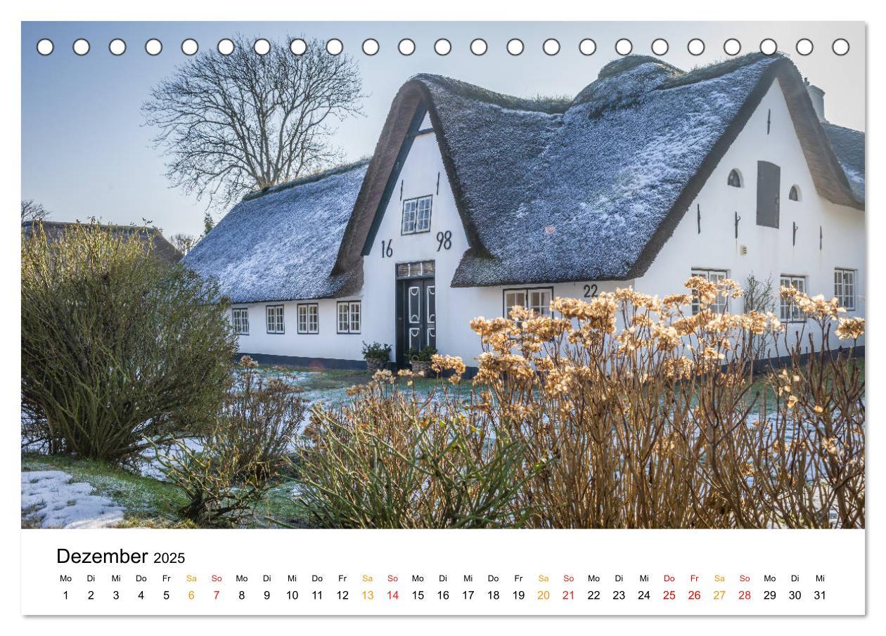 Bild: 9783435151011 | Sylter Friesenhäuser (Tischkalender 2025 DIN A5 quer), CALVENDO...