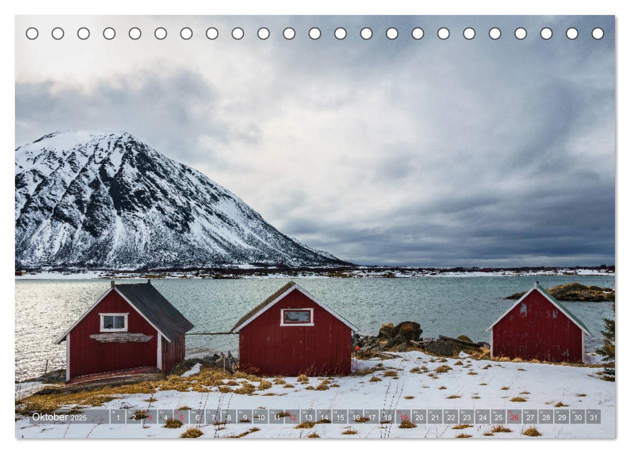 Bild: 9783435280025 | Lofoten - From Dusk Till Dawn (Tischkalender 2025 DIN A5 quer),...