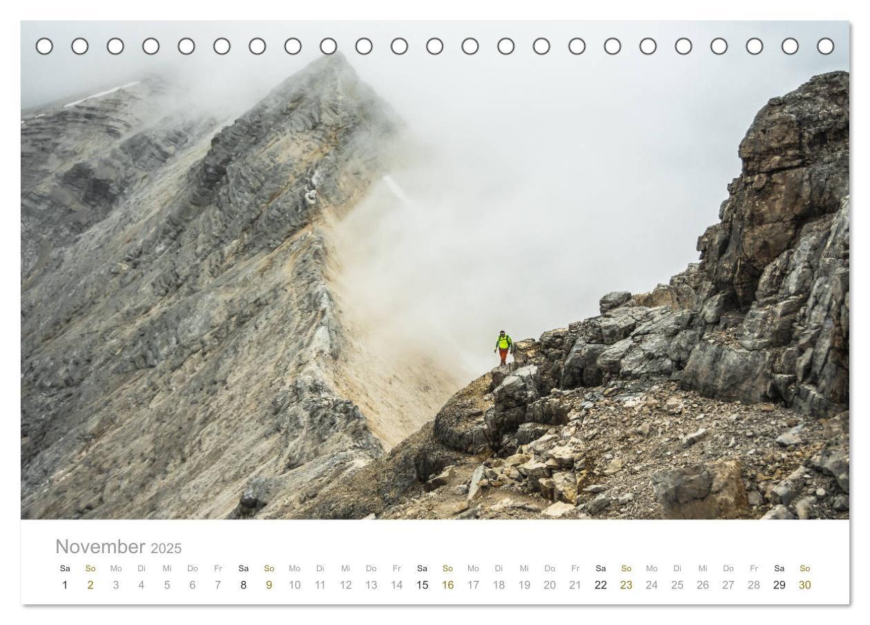 Bild: 9783435157112 | Berge - Die Schönheit der Alpen (Tischkalender 2025 DIN A5 quer),...