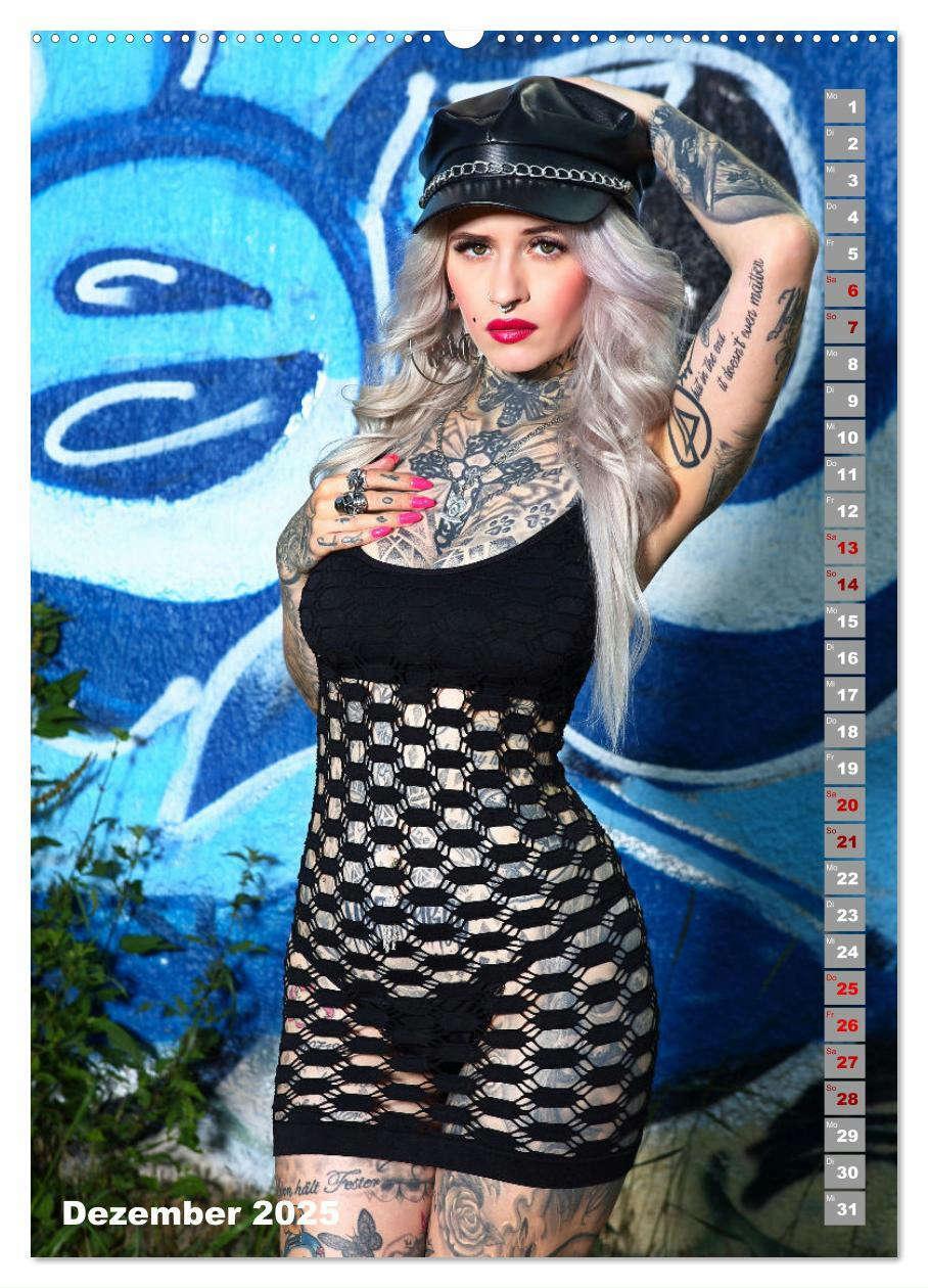 Bild: 9783457144251 | Beauty Tattoo Girls (hochwertiger Premium Wandkalender 2025 DIN A2...