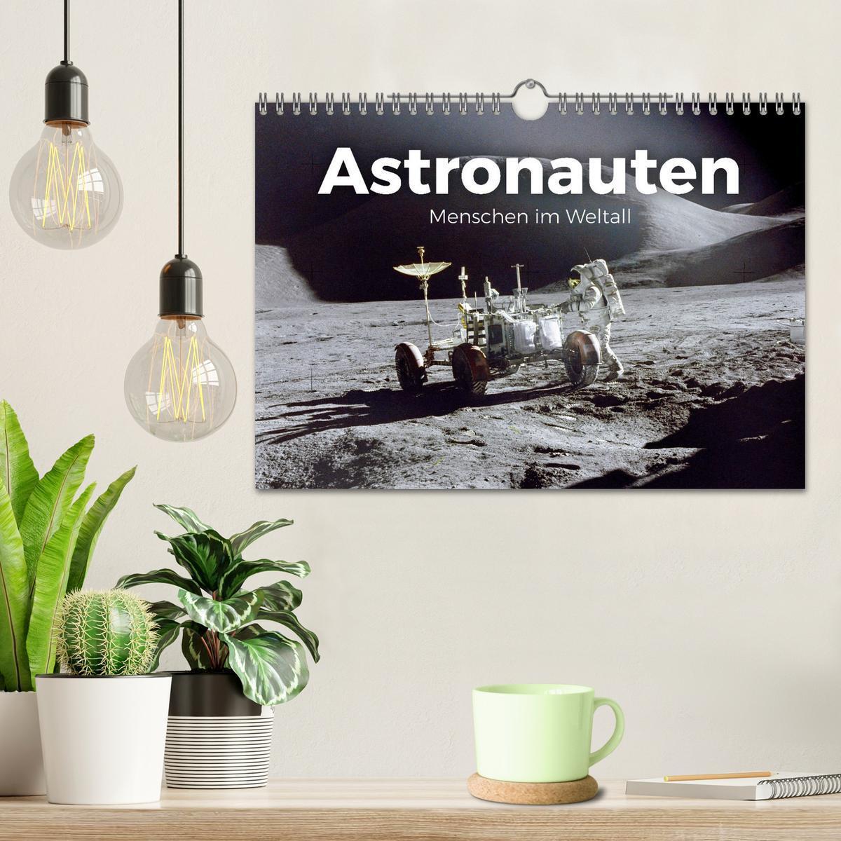 Bild: 9783457181812 | Astronauten - Menschen im Weltall (Wandkalender 2025 DIN A4 quer),...