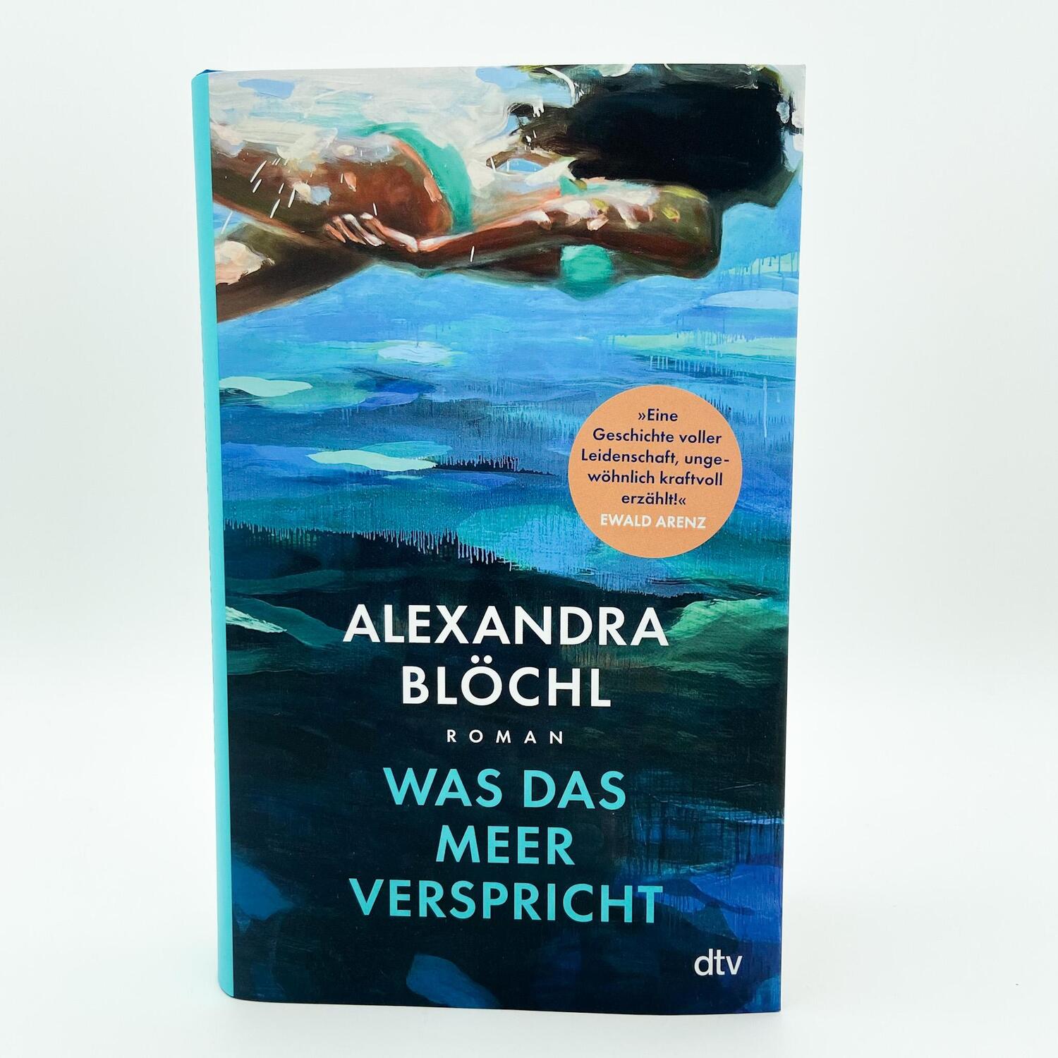 Bild: 9783423283885 | Was das Meer verspricht | Alexandra Blöchl | Buch | 280 S. | Deutsch