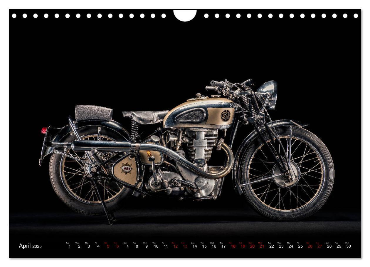 Bild: 9781325944323 | Motorcycle Legends (Wall Calendar 2025 DIN A4 landscape), CALVENDO...