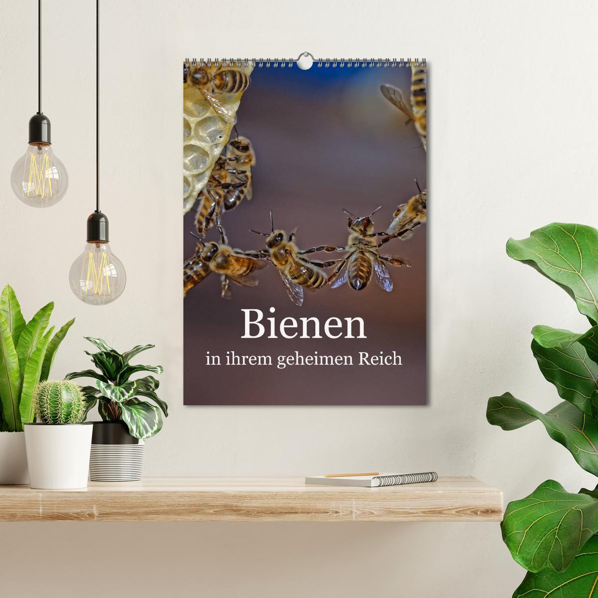 Bild: 9783457038383 | Bienen in ihrem geheimen Reich (Wandkalender 2025 DIN A3 hoch),...