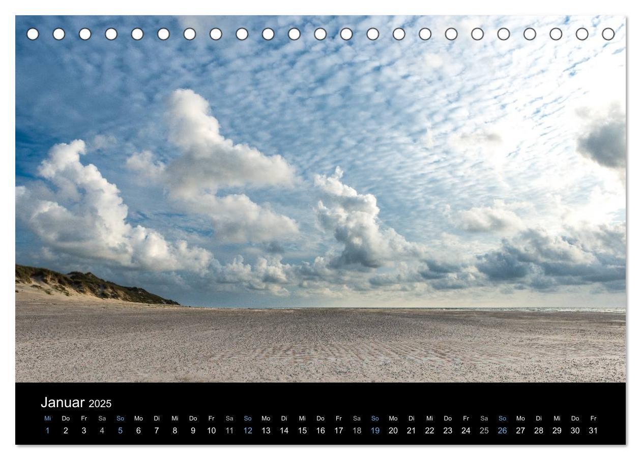 Bild: 9783435519064 | Wolken über Dänemark (Tischkalender 2025 DIN A5 quer), CALVENDO...