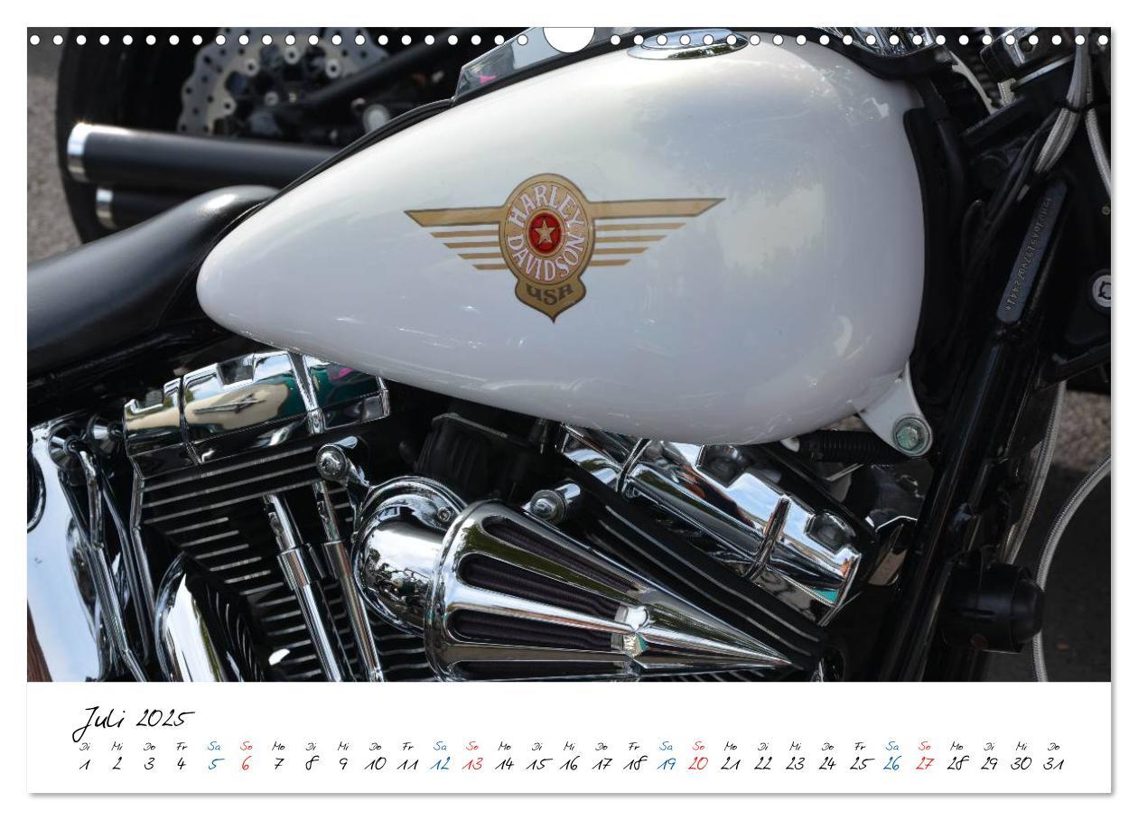 Bild: 9783435502004 | Harley Davidson - Details einer Legende (Wandkalender 2025 DIN A3...