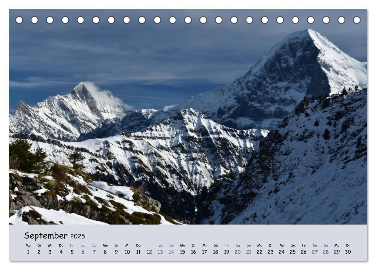 Bild: 9783435286539 | Gipfel Blicke (Tischkalender 2025 DIN A5 quer), CALVENDO...