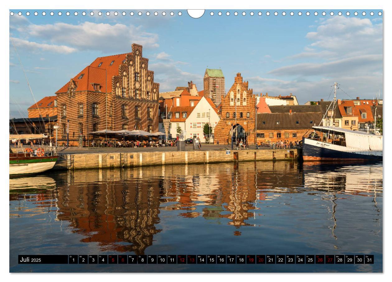 Bild: 9783435410750 | Hansestadt Wismar (Wandkalender 2025 DIN A3 quer), CALVENDO...