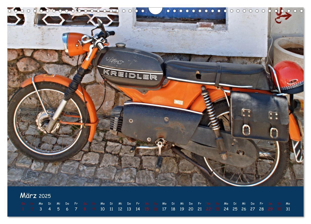 Bild: 9783435010745 | Vintage Mopeds (Wandkalender 2025 DIN A3 quer), CALVENDO...