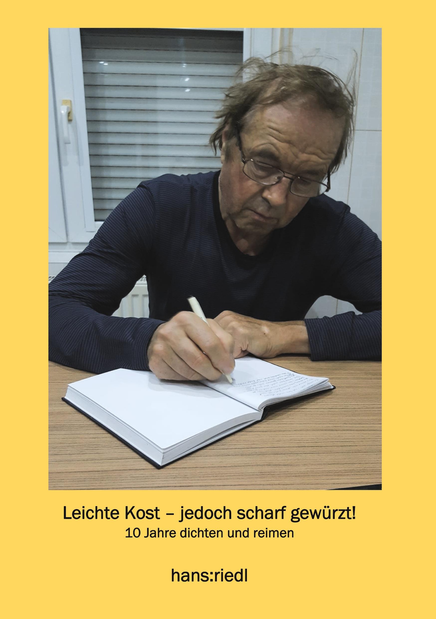 Cover: 9783985277742 | Leichte Kost - jedoch scharf gewürzt | Zehn Jahre dichten und reimen