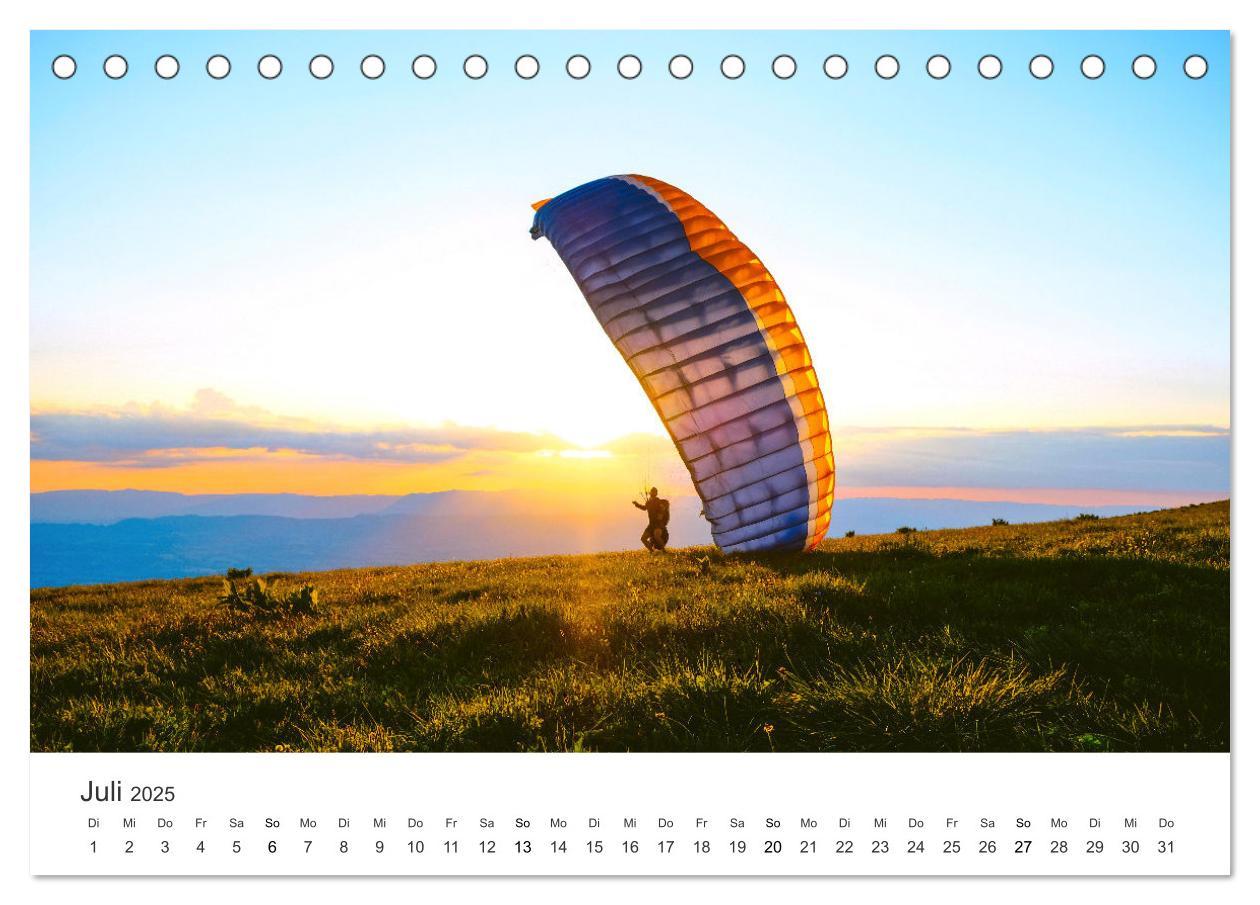 Bild: 9783383957178 | Paragleiten - Der Wunsch vom Fliegen. (Tischkalender 2025 DIN A5...