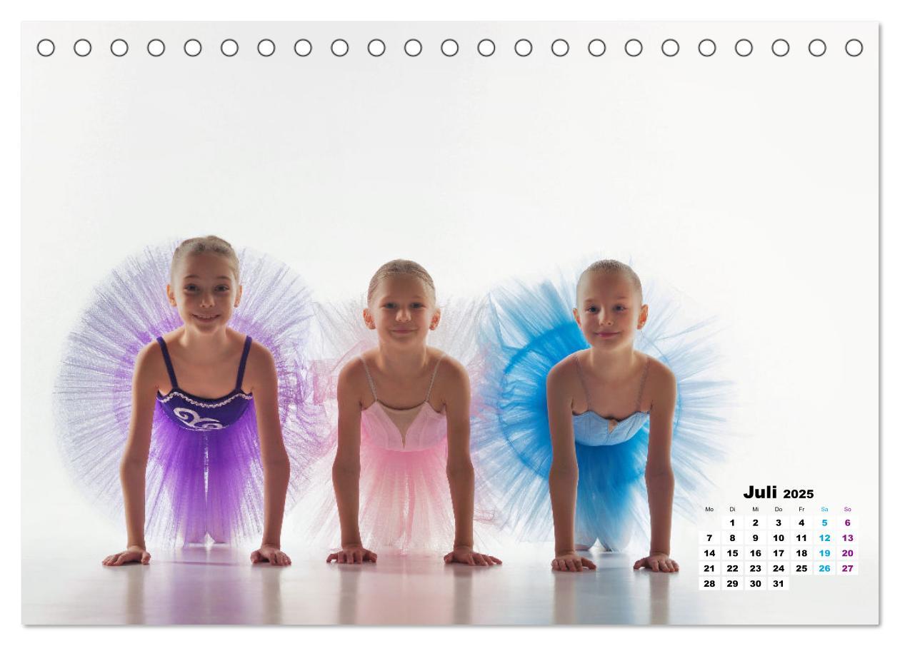 Bild: 9783457184141 | BALLETT - ein Hauch Magie (Tischkalender 2025 DIN A5 quer),...