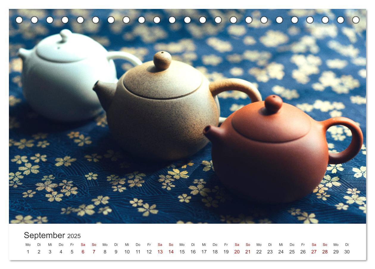 Bild: 9783383939464 | It's Tea Time (Tischkalender 2025 DIN A5 quer), CALVENDO...