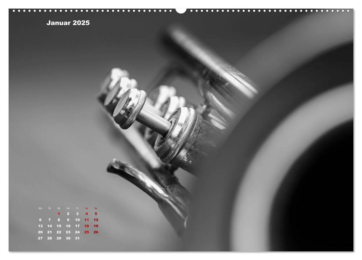 Bild: 9783435381166 | Trompete - Close up (hochwertiger Premium Wandkalender 2025 DIN A2...