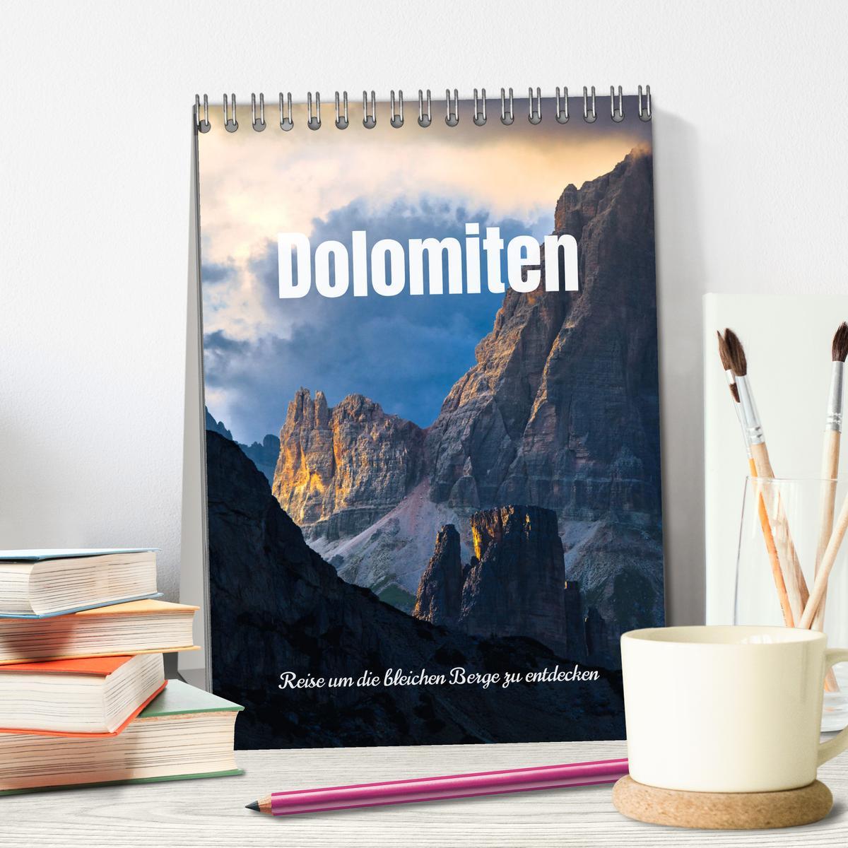 Bild: 9783435918805 | Dolomiten - Reise um die bleichen Berge zu entdecken (Tischkalender...