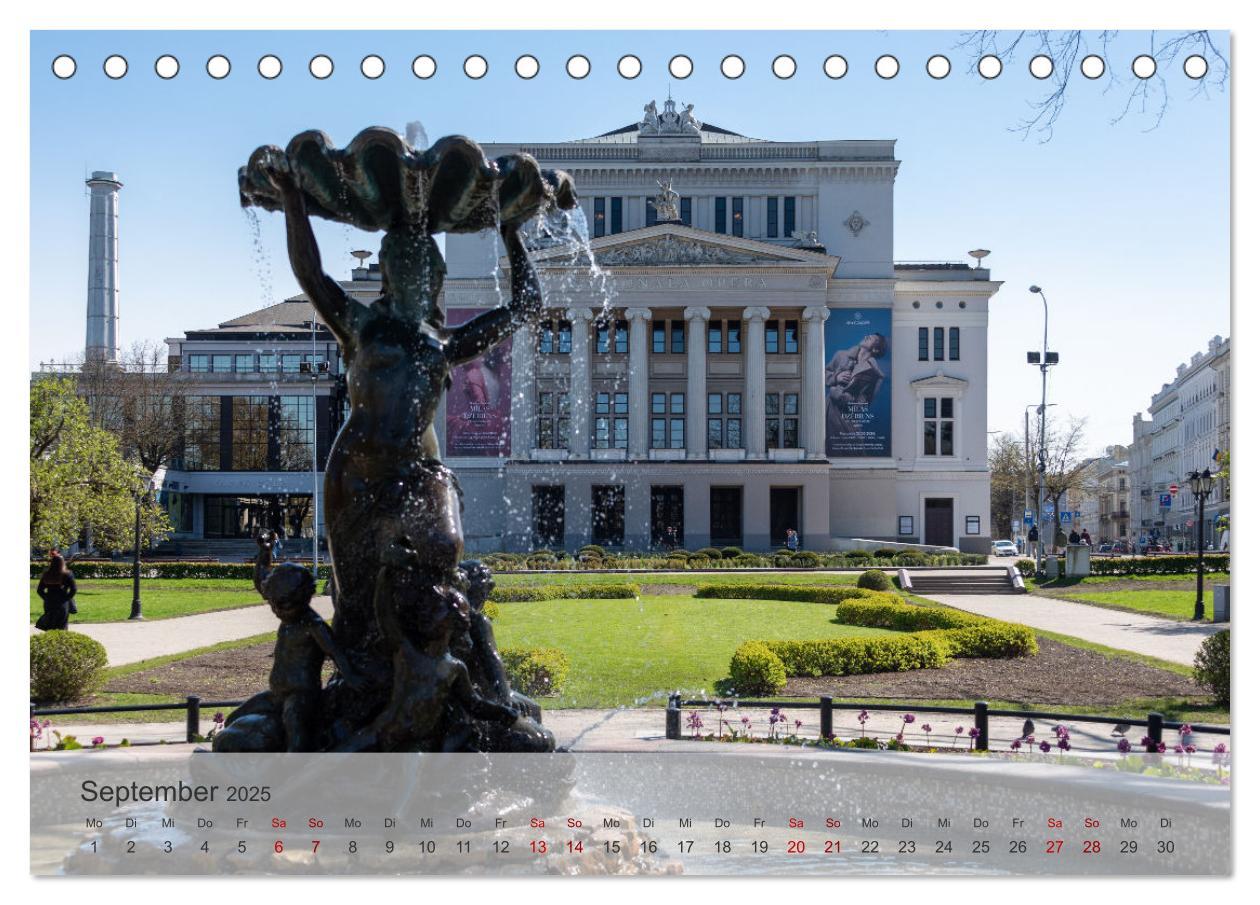 Bild: 9783435833399 | Riga - Paris des Ostens (Tischkalender 2025 DIN A5 quer), CALVENDO...