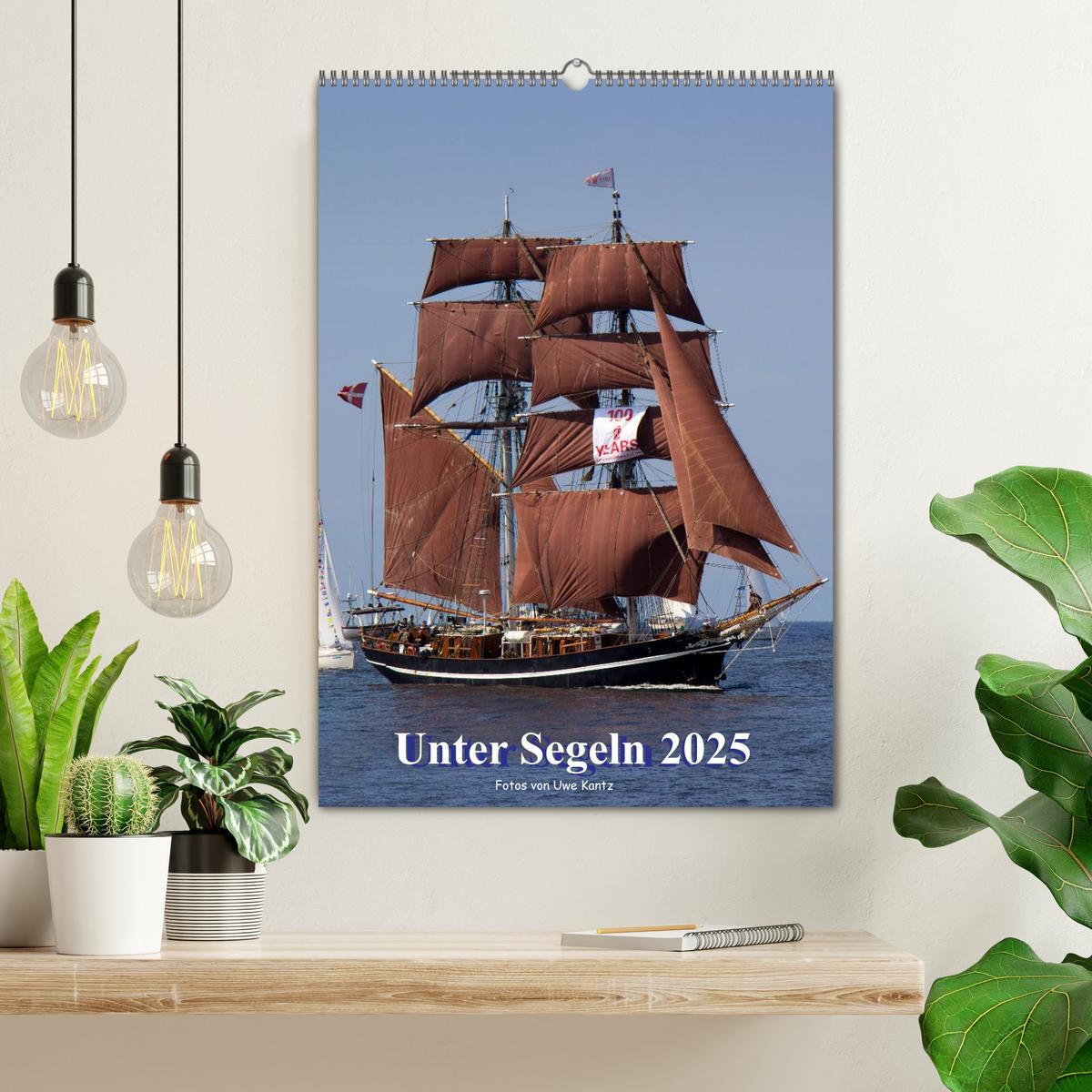 Bild: 9783457063958 | Unter Segeln (Wandkalender 2025 DIN A2 hoch), CALVENDO Monatskalender