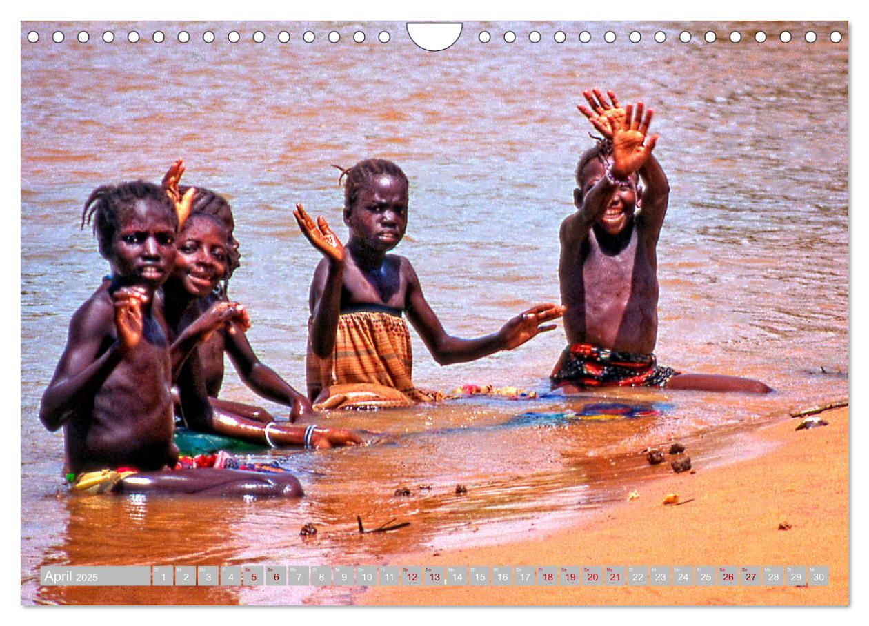 Bild: 9783435138388 | Kinderaugen aus Afrika (Wandkalender 2025 DIN A4 quer), CALVENDO...