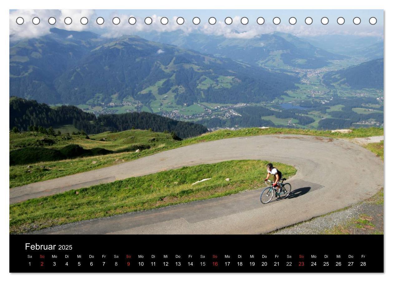 Bild: 9783435622993 | Alpenpässe auf dem Rennrad "Himmlische Serpentinen" (Tischkalender...