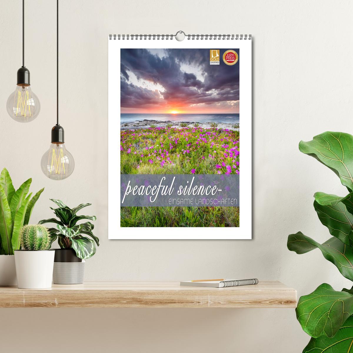 Bild: 9783435989874 | peaceful silence - einsame Landschaften (Wandkalender 2025 DIN A3...