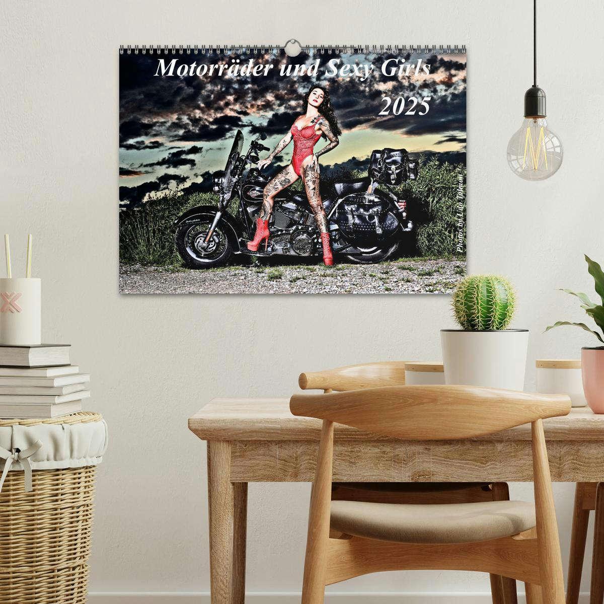 Bild: 9783457142073 | Motorräder und Sexy Girls (Wandkalender 2025 DIN A3 quer), CALVENDO...