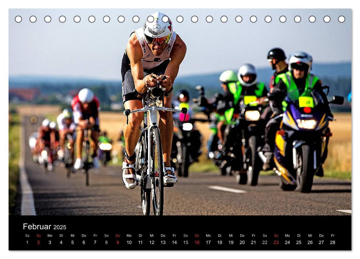 Bild: 9783435495825 | TRIATHLON 2025 (Tischkalender 2025 DIN A5 quer), CALVENDO...