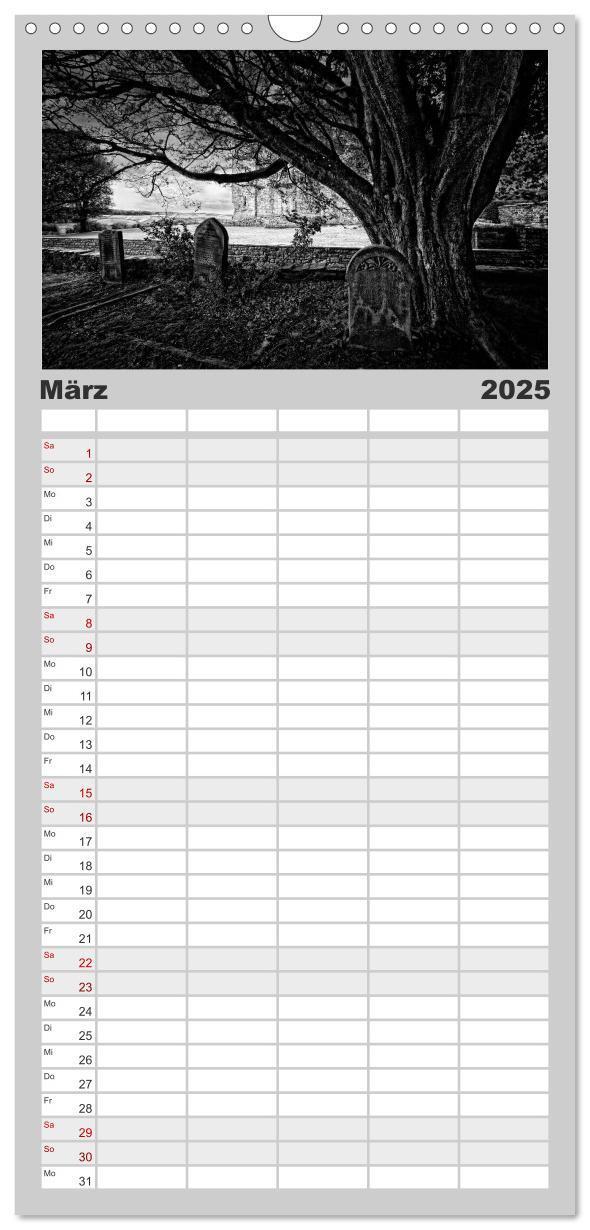 Bild: 9783457112380 | Familienplaner 2025 - Gothic Fantasy mit 5 Spalten (Wandkalender,...