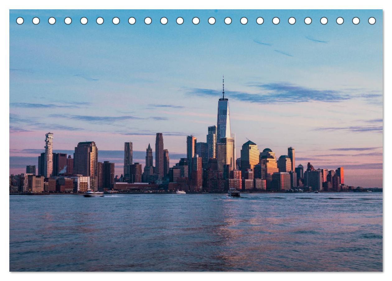 Bild: 9783435274055 | Traumstadt New York (Tischkalender 2025 DIN A5 quer), CALVENDO...