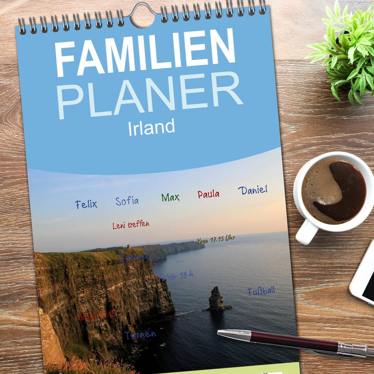 Bild: 9783457110768 | Familienplaner 2025 - Irland mit 5 Spalten (Wandkalender, 21 x 45...