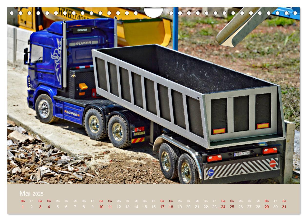 Bild: 9783435359080 | LKW Modelle beim Dampfmodellbautreffen in Bisingen (Wandkalender...