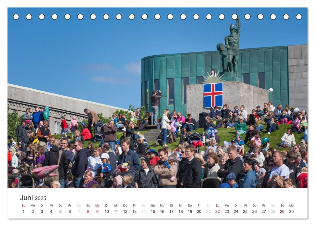 Bild: 9783435776450 | Reykjavìk 64° 08' N (Tischkalender 2025 DIN A5 quer), CALVENDO...