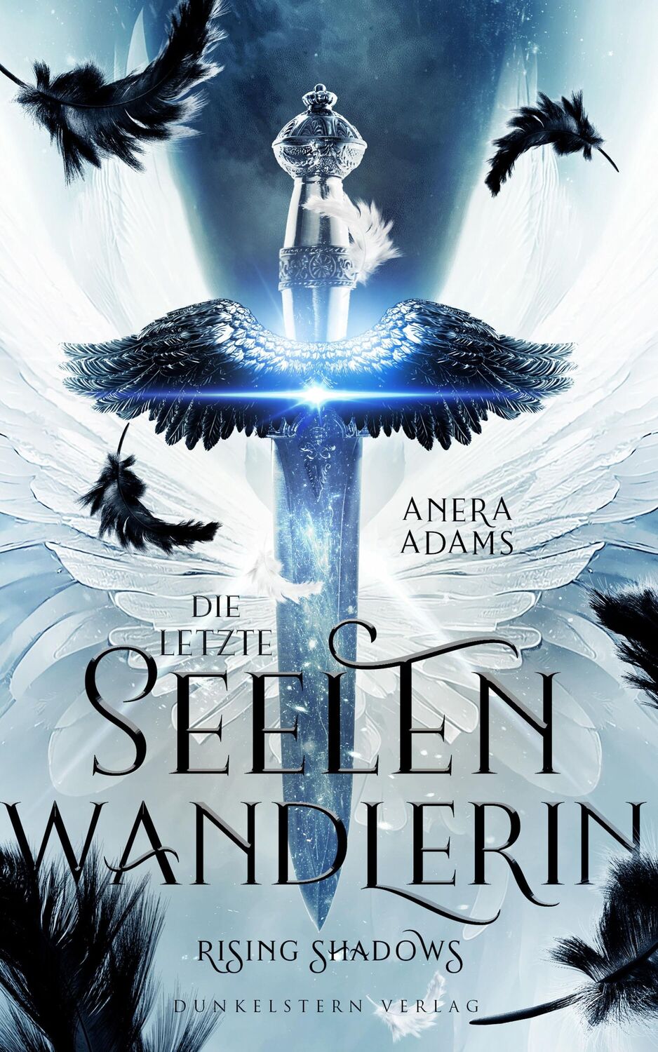 Cover: 9783910615113 | Die letzte Seelenwandlerin - Rising Shadows | Anera Adams | Buch