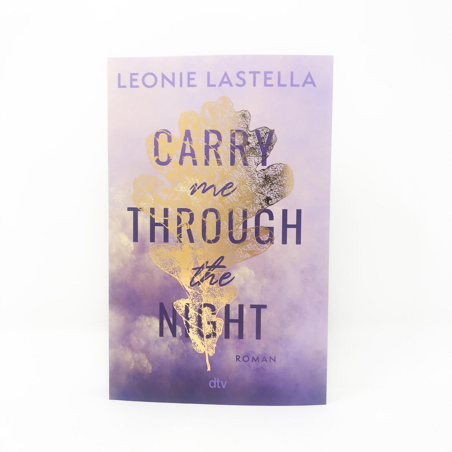 Bild: 9783423719001 | Carry me through the night | Leonie Lastella | Taschenbuch | 400 S.