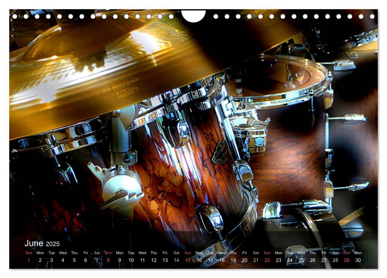 Bild: 9781325953974 | DRUMS ONSTAGE (Wall Calendar 2025 DIN A4 landscape), CALVENDO 12...