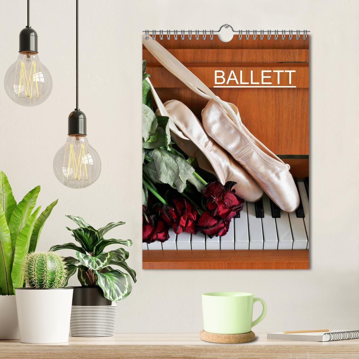 Bild: 9783457078679 | Ballett (CH-Version) (Wandkalender 2025 DIN A4 hoch), CALVENDO...