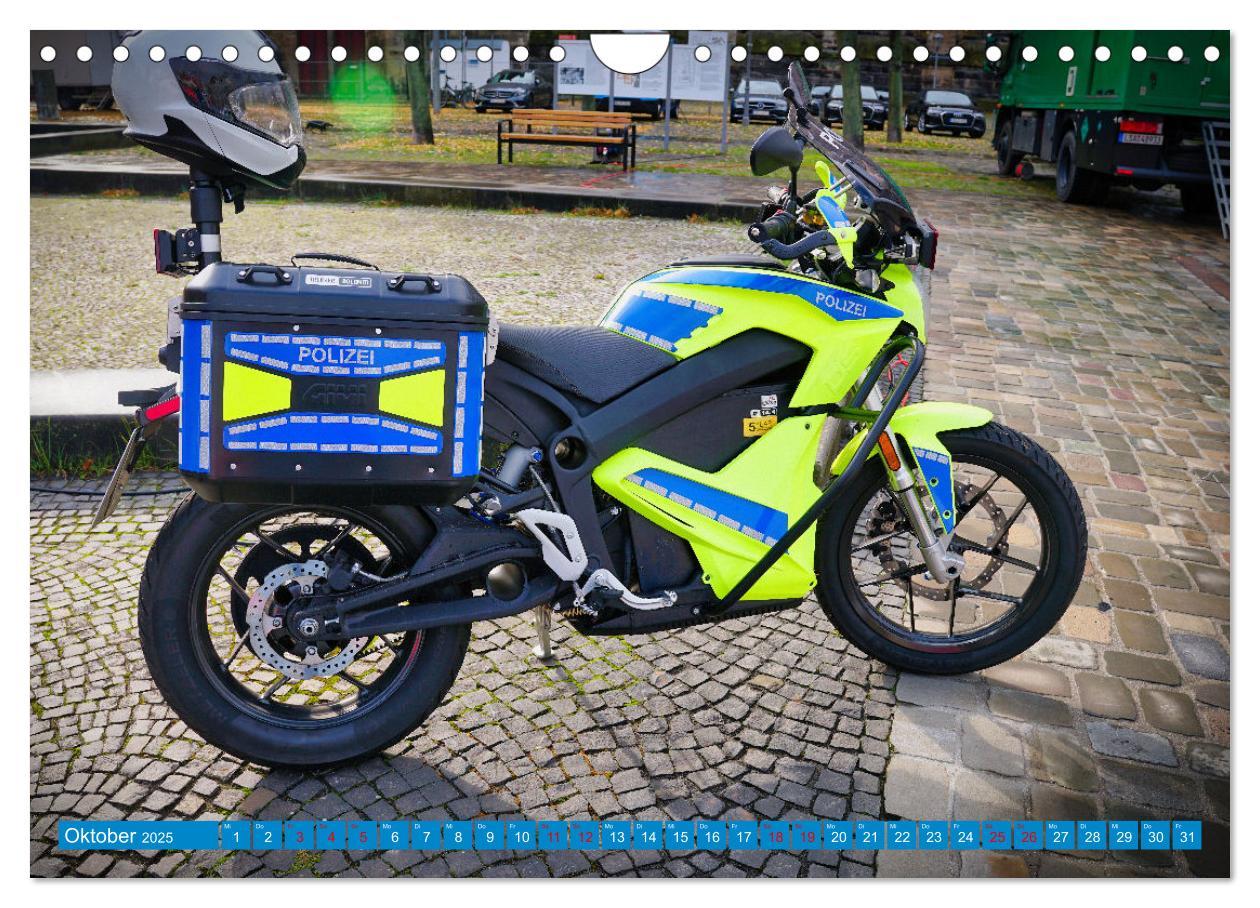 Bild: 9783383869228 | Aktionstag der Polizei (Wandkalender 2025 DIN A4 quer), CALVENDO...